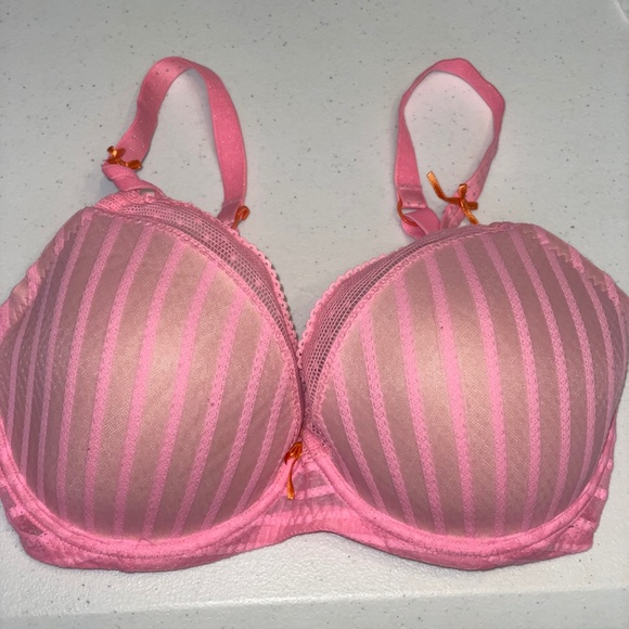 EUC Betsey Johnson Intimates Stocking Stripe Lightly Lined Push Up Bra Size 32DD - Picture 2 of 4